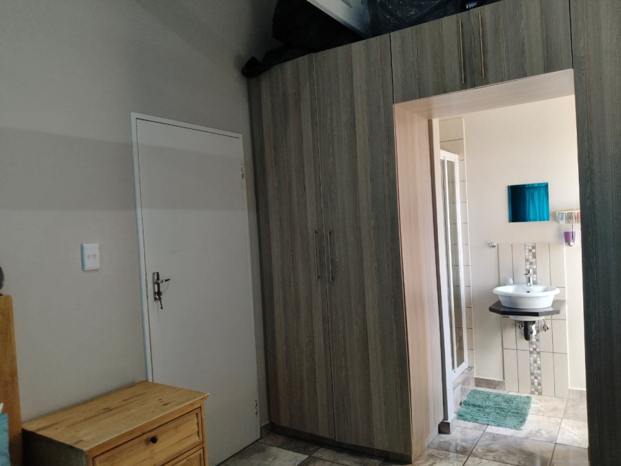 3 Bedroom Property for Sale in Waterval East North West